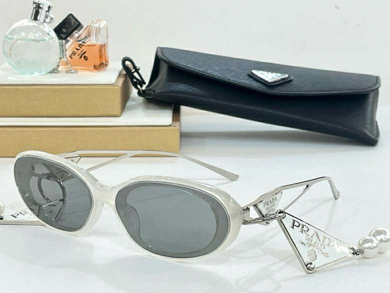 Picture of Prada Sunglasses _SKUfw56704745fw